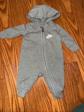 Nike Heather Grey Hooded Baby One-Piece Footie